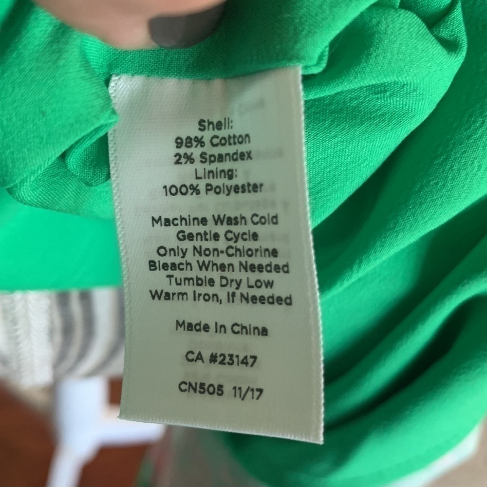 Talbots Vibrant Floral Sheath Style Ruffled Hemline Size 14W Dress - Picture 5 of 5